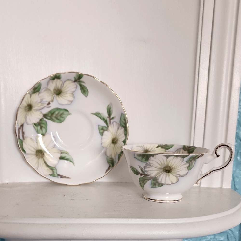 Tuscan Floral Tea Cup and Saucer Set